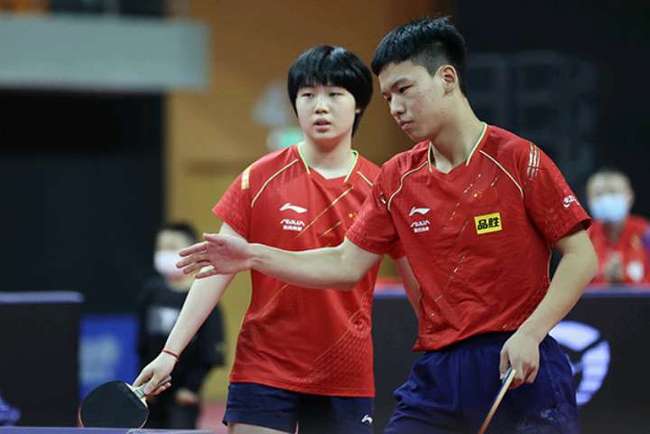 却呈现出一 却呈现出一