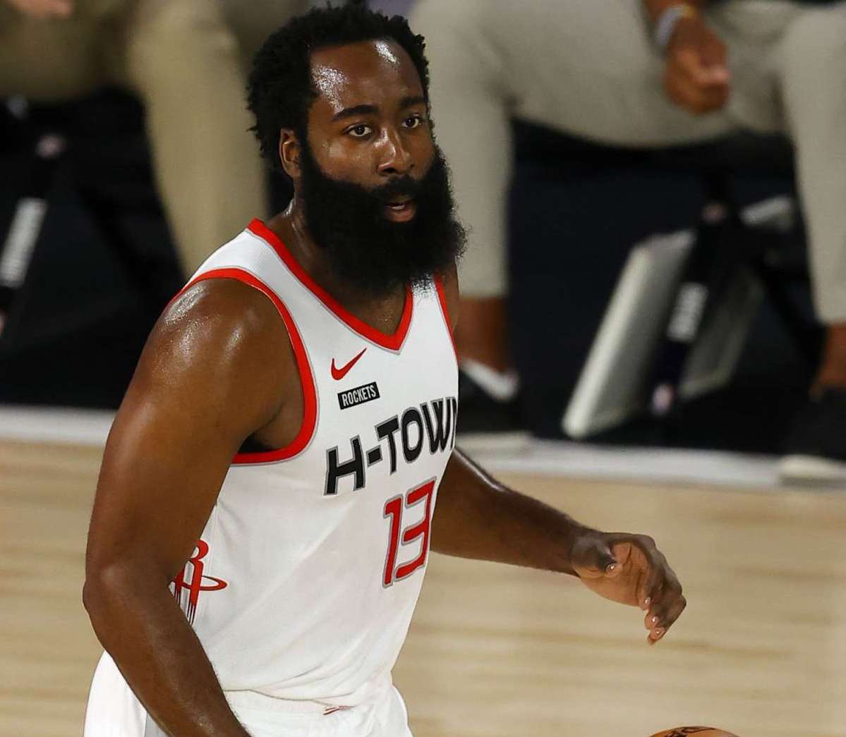 做出最终决 做出最终决