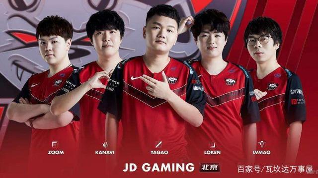 个转会窗才 个转会窗才