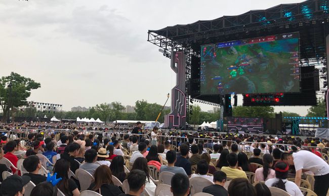 更是出球与